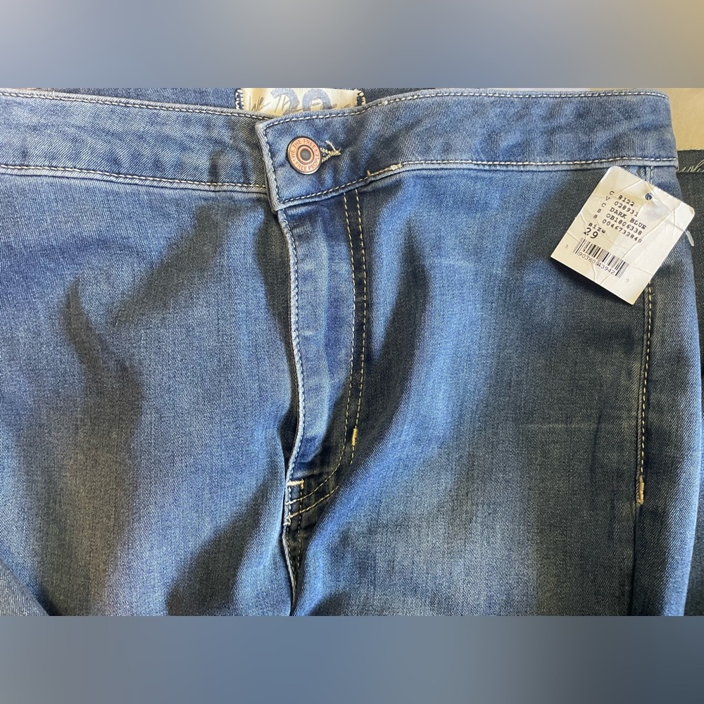 ⭐️Host Pick⭐️ FREE PEOPLE We The Free- Just Float On flared jeans NWT - Picture 8 of 13